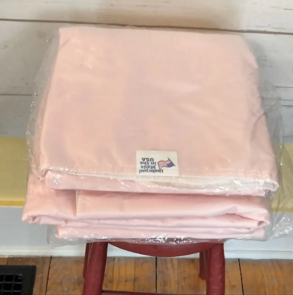 Pink Bed Pads